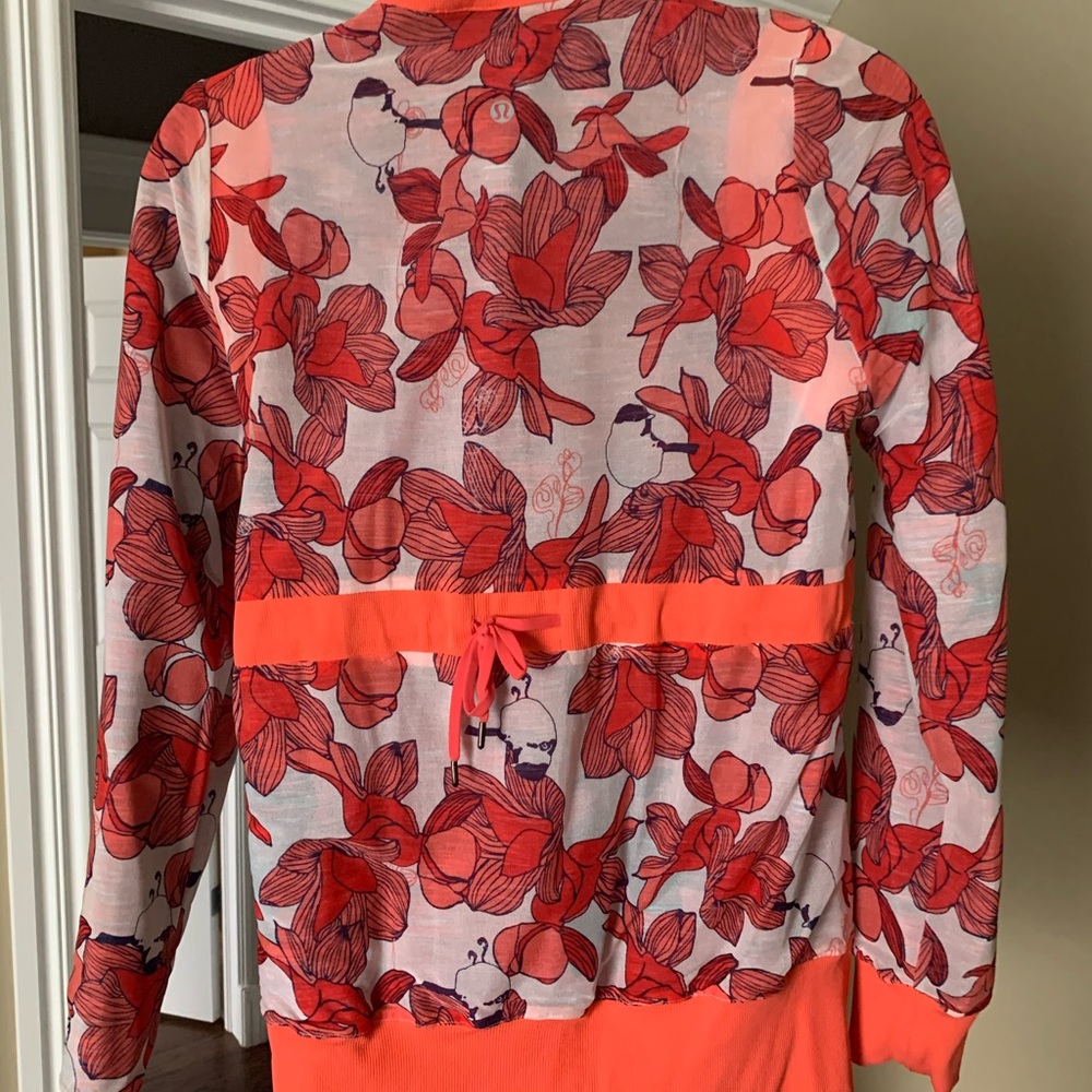 Lululemon jacket - Picture 4 of 4